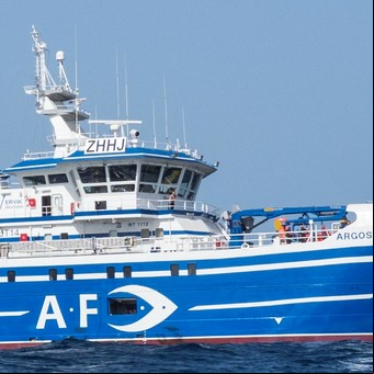 Un acorazado de 30 millones de dólares: cómo era el barco pesquero que se hundió y sus viajes por las Islas Malvinas 