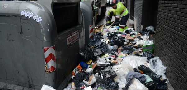 Denuncian a Pablo Moyano por extorsión tras la medida sindical de Camioneros que dejó llenas de basura las calles de la Ciudad