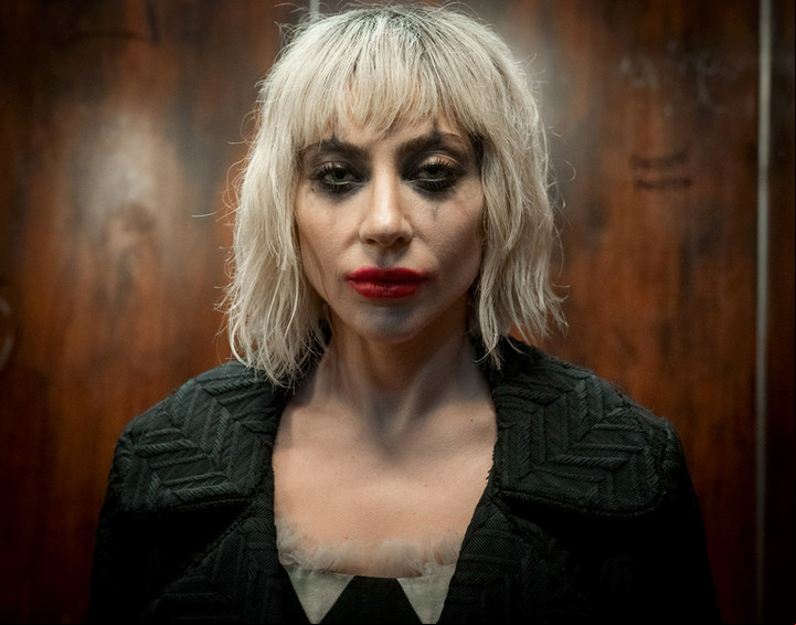 Lady Gaga, caracterizada como Harley Quinn, en "Guasón 2". Las críticas dijeron que ella es lo mejor de la película.