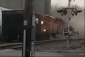 Un adolescente hizo descarrillar un tren para filmar un video y subirlo a YouTube