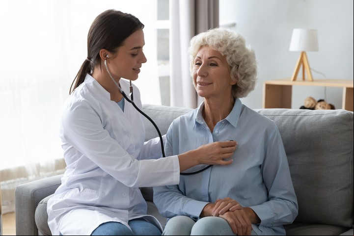 Las enfermedades cardiovasculares fueron vinculadas a la falta de horas de sueño. Foto Shutterstock.