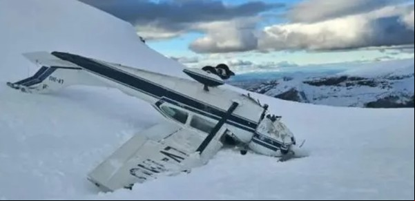 Se estrelló una avioneta en el Cerro Chapelco y el piloto y su hija resultaron heridos