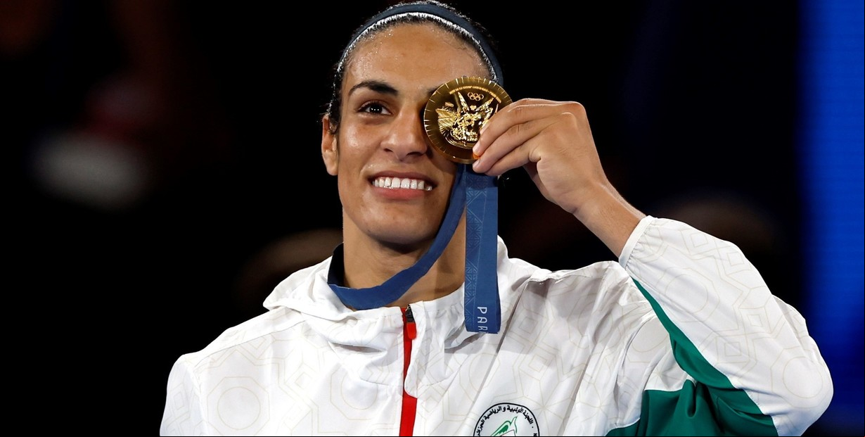 Imane Khelif salió viva de la polémica y ahora define su futuro con el hombre más poderoso del boxeo, decidido a subirla al ring