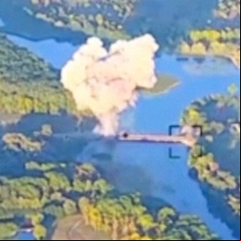 La guerra con Rusia: Ucrania reivindica la destrucción de un segundo puente estratégico en la región rusa de Kursk