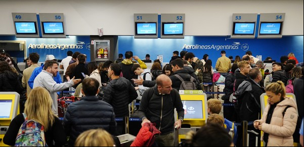Paros aeronáuticos: una empresa estatal declaró ilegales las medidas de fuerza anunciadas por un gremio