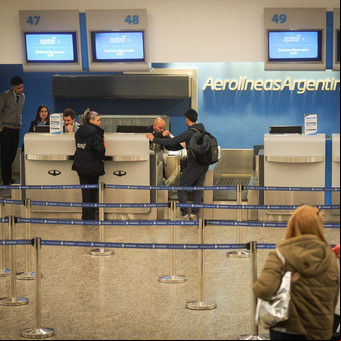 Terminó un nuevo paro salvaje de pilotos en Aerolíneas Argentinas: duró 24 horas, afectó a más de 300 vuelos y unos 37.000 pasajeros se quedaron sin poder viajar