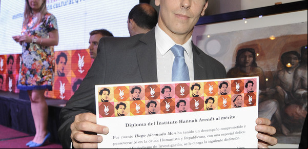 Hugo Alconada Mon denunció que fue amenazado y que intentaron sabotearle sus cuentas luego de publicar un informe sobre la SIDE