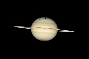 Conocé el inquietante fenómeno que hará desaparecer los anillos de Saturno y por qué este evento está en la mira de los científicos