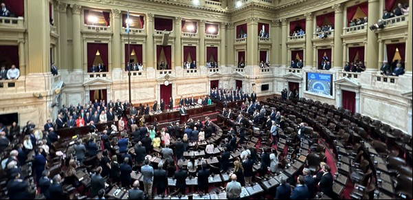 Presupuesto 2025: Empleados formales y Monotributistas financiarán la baja de Bienes Personales