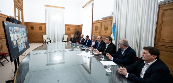 Sin los K, los gobernadores avalaron el objetivo de eliminar el déficit fiscal y reclamaron obras públicas