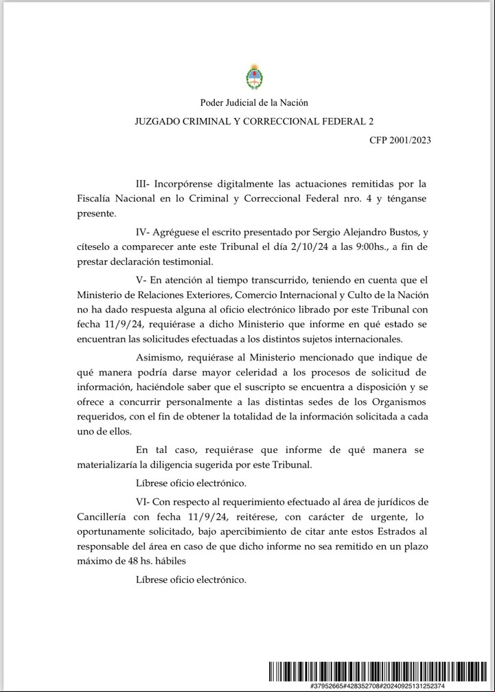 La orden de detención de Nicolás Maduro y de otros funcionarios chavistas- esto deberá ir a Interpol