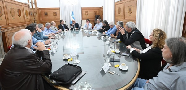 El Gobierno presiona para contener los aumentos salariales: no quiere un rebote de la inflación