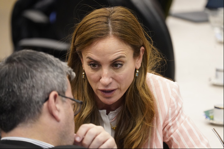 Victoria Tolosa Paz apuntó contra Javier Milei.