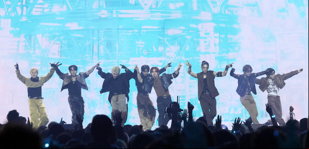 Conocé a los de Stray Kids, el talentoso grupo de K-pop que la rompe