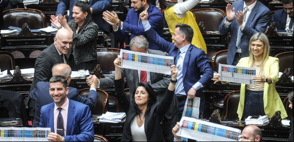 El Gobierno promulgó la ley que establece la Boleta Única de Papel como instrumento de votación