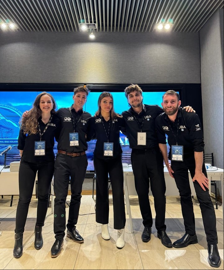 Nadine Sofia Dinoto y Santiago Rolandelli se sumaron al equipo en la competencia nacional