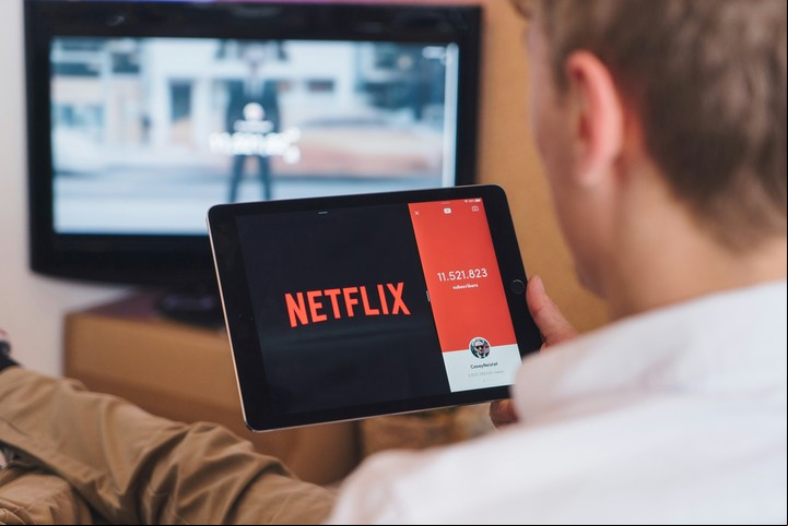 "La Mirada Invisible" está disponible en Netflix. Foto: Unsplash