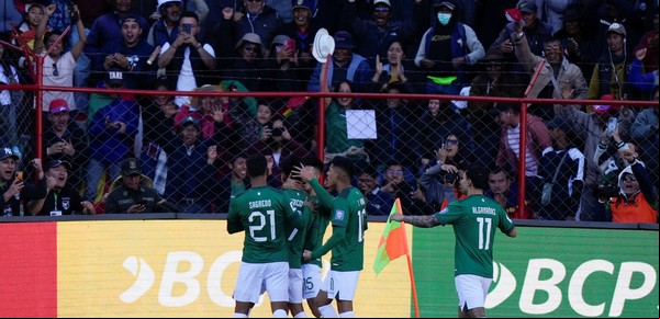 Triunfazo de Bolivia contra Colombia en la altura justo antes de su visita a Argentina