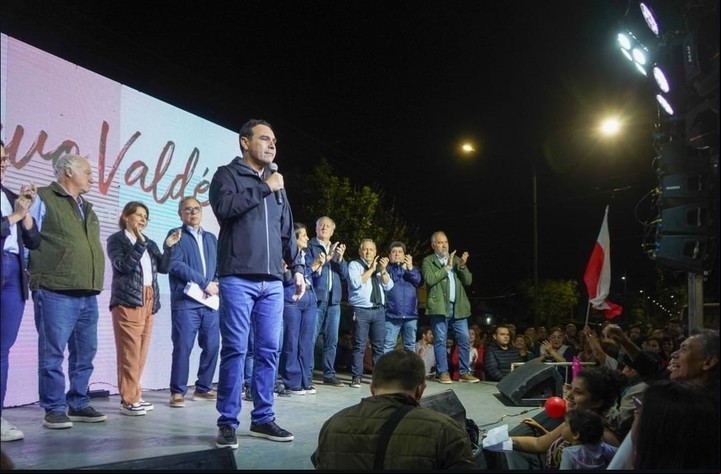 El gobernador de Corrientes, Gustavo Valdés acusó a tres diputados de su provincia de darle la espalda a la universidad pública y gratuita