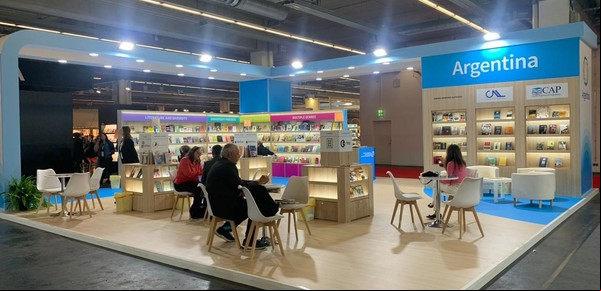 Adiós a la Feria del Libro de Frankfurt: el Gobierno no financiará la presencia oficial de la Argentina 