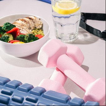 ¿Es mejor comer antes o después de entrenar?