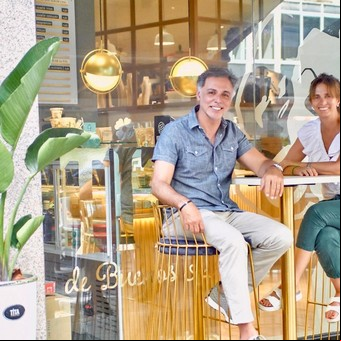 Una vida de emprendimiento: la pareja argentina que emigró a España y se hizo conocida por su local de empanadas 