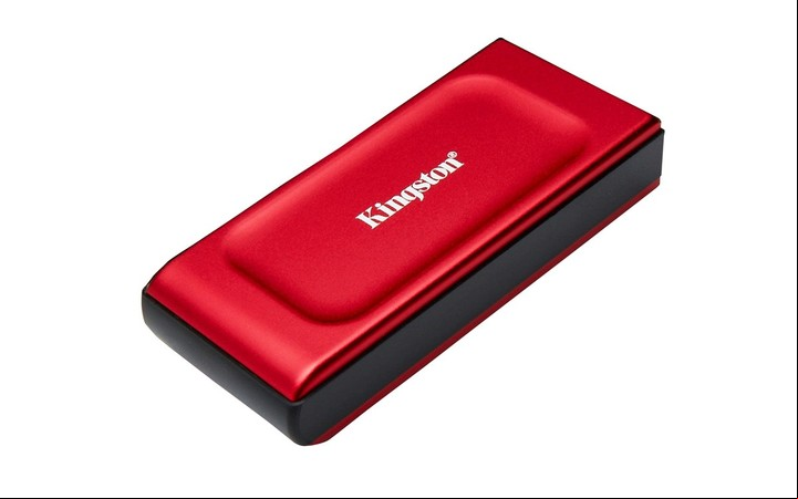 Disco de estado sólido de 1TB. De buen diseño, ideal para transportar. $ 140.000.