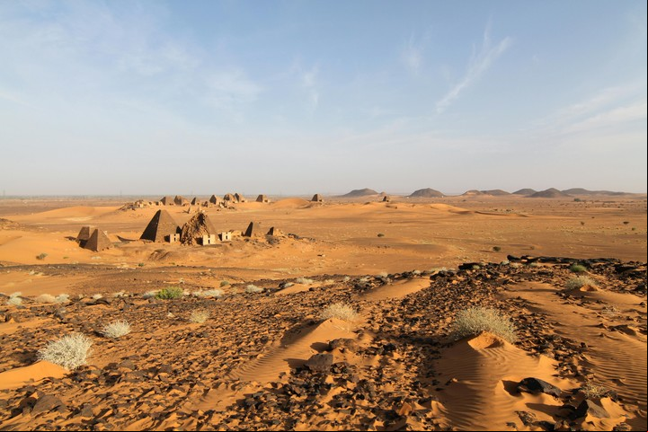 Las pirámides en Sudán son generalmente más pequeñas que las famosas pirámides de Egipto. Foto: Pexels.