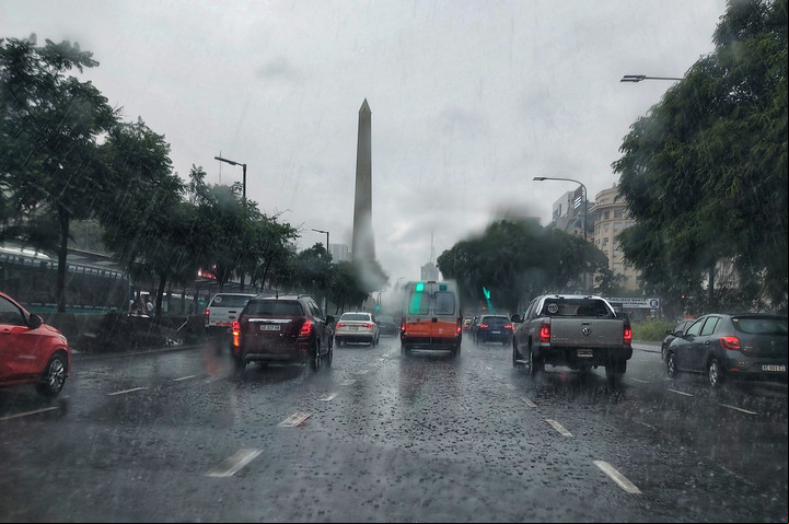 El domingo la lluvia aparecerá y la temperatura bajará.