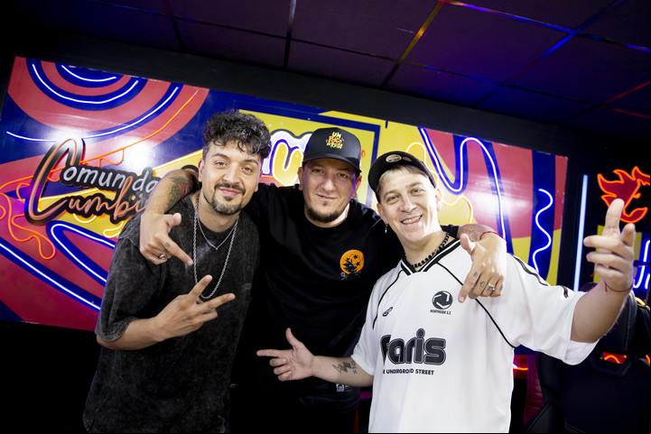 Pinky SD (Juan Manuel Grossi), DJ Pipo (Gonzalo Leonardo) y Damo (Damián Martínez) son los conductores del streaming de cumbia "Un Poco de Ruido". Foto: Francisco Loureiro