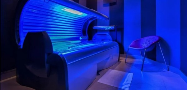 Un hombre quedó encerrado en una cama solar 3 días y murió en ella