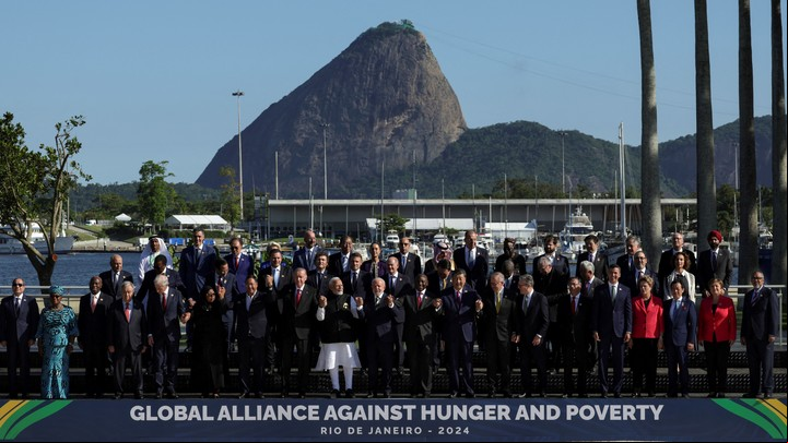 Foto de familia del G20 que se realiza en Río de Janeiro. Foto Reuters.