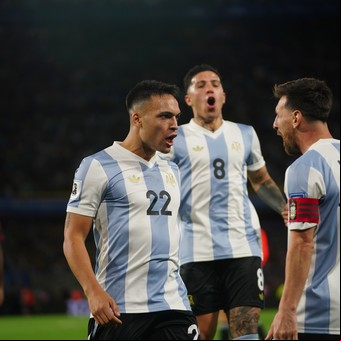 Ranking FIFA: Argentina cierra el año en lo más alto, seguido de cerca por Francia y España, y con la vuelta de un gigante al top 10