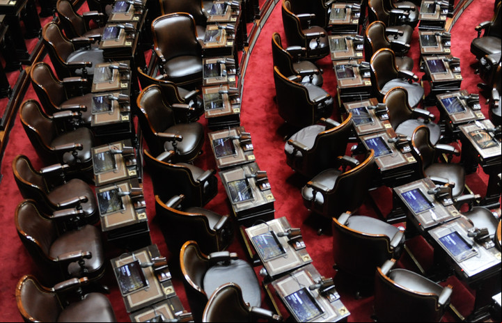 Sesion caida por falta de quorum. Foto Federico Lopez Claro.