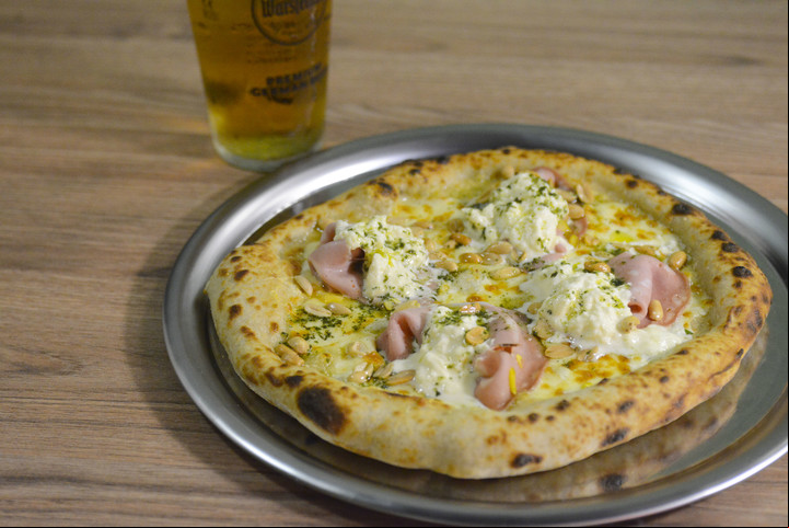La pizza de Copetín. Foto: Constanza Niscovolos.