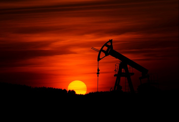 Las reservas de petróleo en el mundo están distribuidas principalmente en América Latina, el Medio Oriente y África del Norte.
Foto: Unsplash