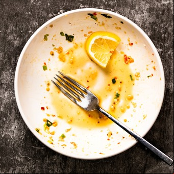 Dieta OMAD: ¿es sano comer sólo una vez al día?