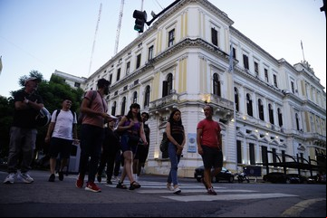 Desde crímenes hasta pizzas, los tours que revelan una Buenos Aires secreta
