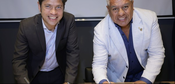 "Chiqui" Tapia, la figura que sacudió el verano: cerca de Kicillof, lejos de Macri y con guiños a Milei