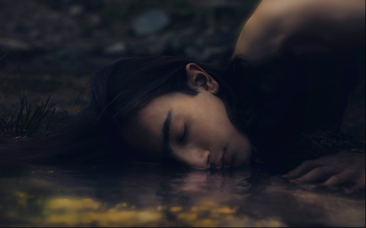 Los ríos que fluyen en los sueños sugieren libertad y conexión con la vida. Foto: Unsplash.