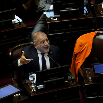 Luis Juez dice que deja la presidencia del PRO en el Senado y que quiere ser el candidato a gobernador de Javier Milei en Córdoba