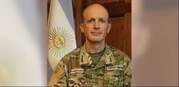Se fue otro funcionario de la gestión Milei: ahora renunció el dos de Luis Petri en el Ministerio de Defensa