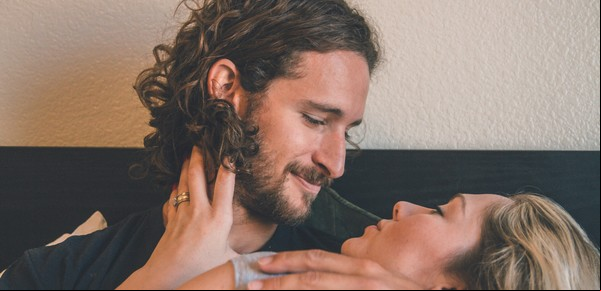 La psicología revela cómo saber si tu pareja disfruta la intimidad con vos