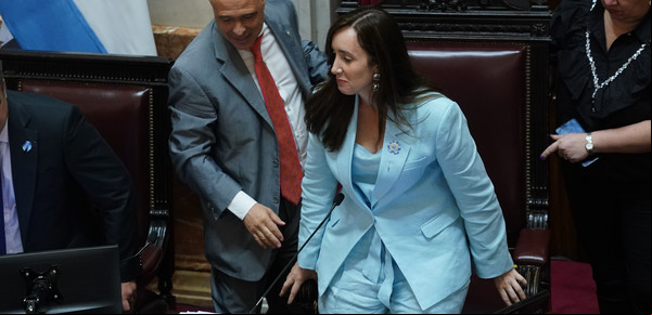 Pelea por la presidencia provisional del Senado: suben a Luis Juez al ring para aislar más a Villarruel