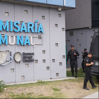 Buscan acelerar la expulsión del país de los extranjeros detenidos por delitos en la Ciudad