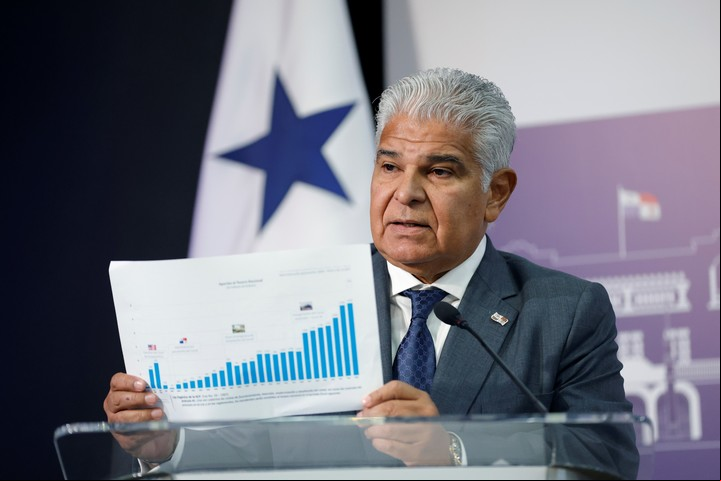 El presidente de Panamá, José Raúl Mulino, rechazó la exigencia de Donald Trump de bajar los aranceles del Canal. Foto: EFE