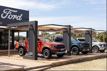 Las automotrices llegaron a la playa: qué novedades exhiben y cuáles son las actividades que ofrecen al público