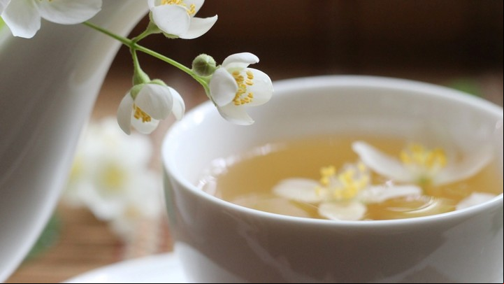 Una receta simple para preparar té blanco