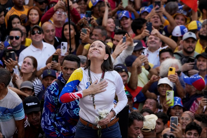 Corina Machado convocó a una marcha para reclamar el derecho de González Urrutia de asumir el poder. Foto AP Photo/Ariana Cubillos