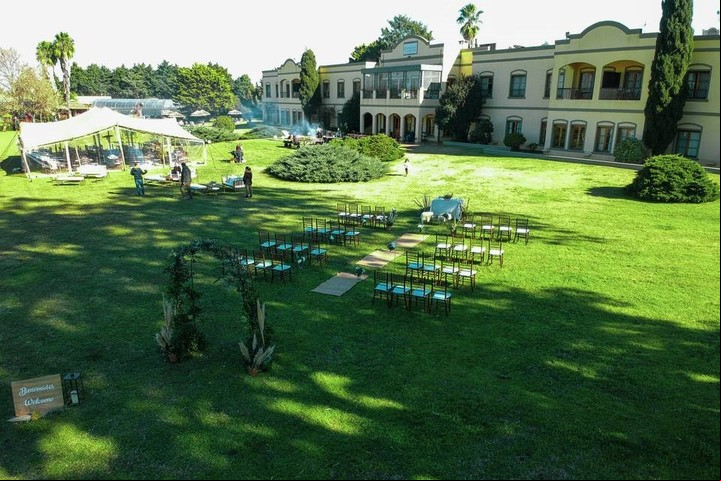 Hotel Wyndham Garden en Open Door, Luján.